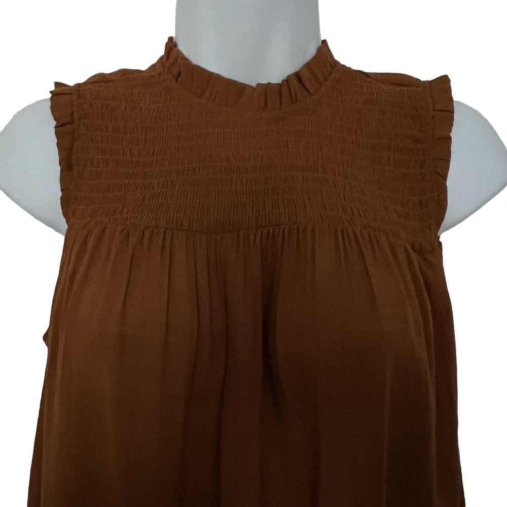 🌵 Nanette Lepore Women's Brown Smocked Sleeveless Ruffled Keyhole Top - Small - Picture 3 of 7